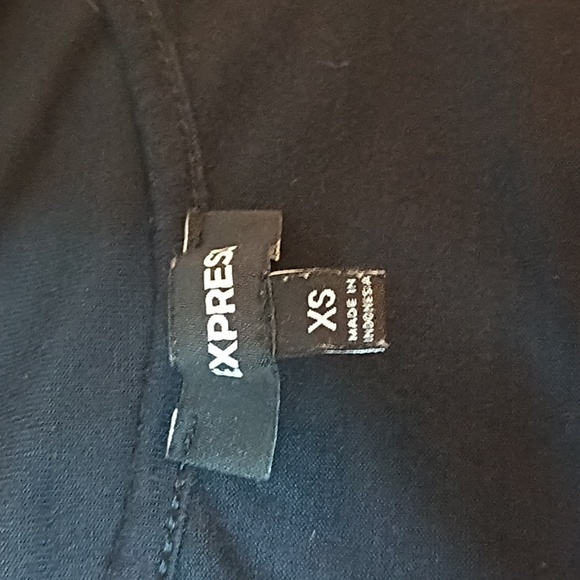 Express Ruffle Tank - Picture 5 of 6